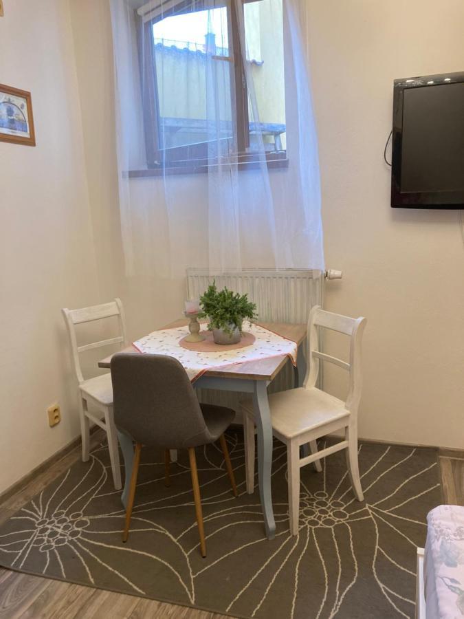Penzion Hradecky Dvur Pilsen Exterior foto