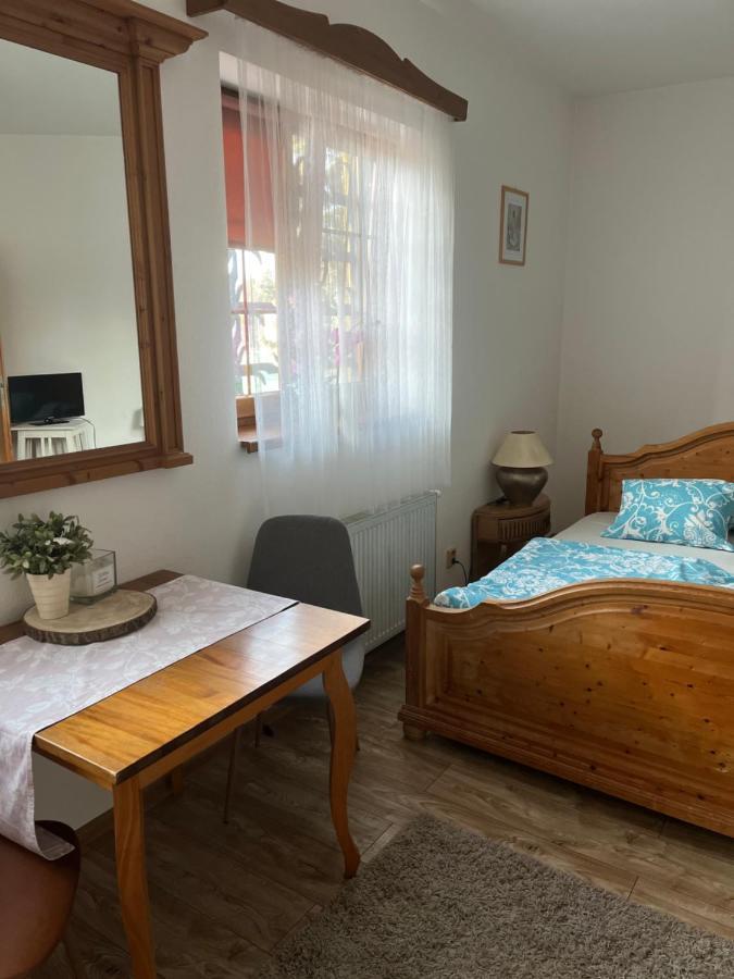 Penzion Hradecky Dvur Pilsen Exterior foto