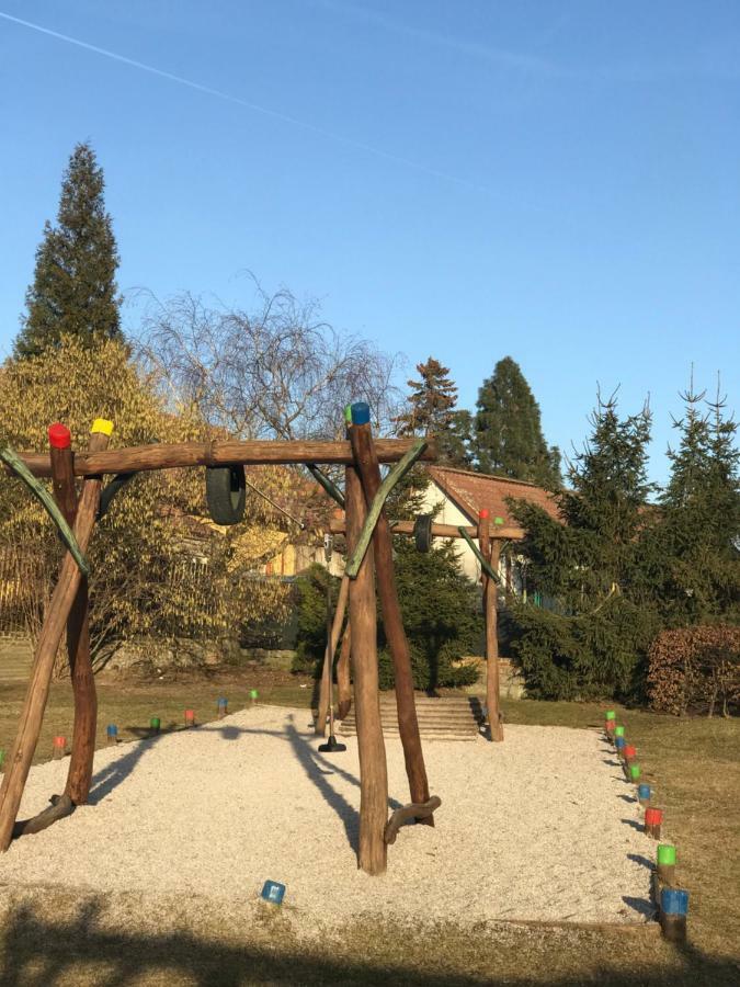 Penzion Hradecky Dvur Pilsen Exterior foto